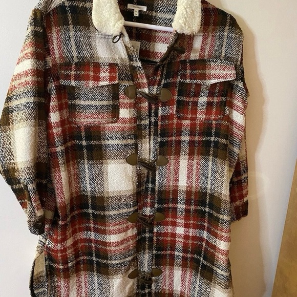Maurice’s Long Plaid Coat/Fleece Collar, Pockets Black, Red, White Size 0X NWT - Picture 1 of 14
